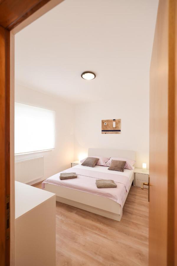 Apartment Leon Bibinje Luaran gambar