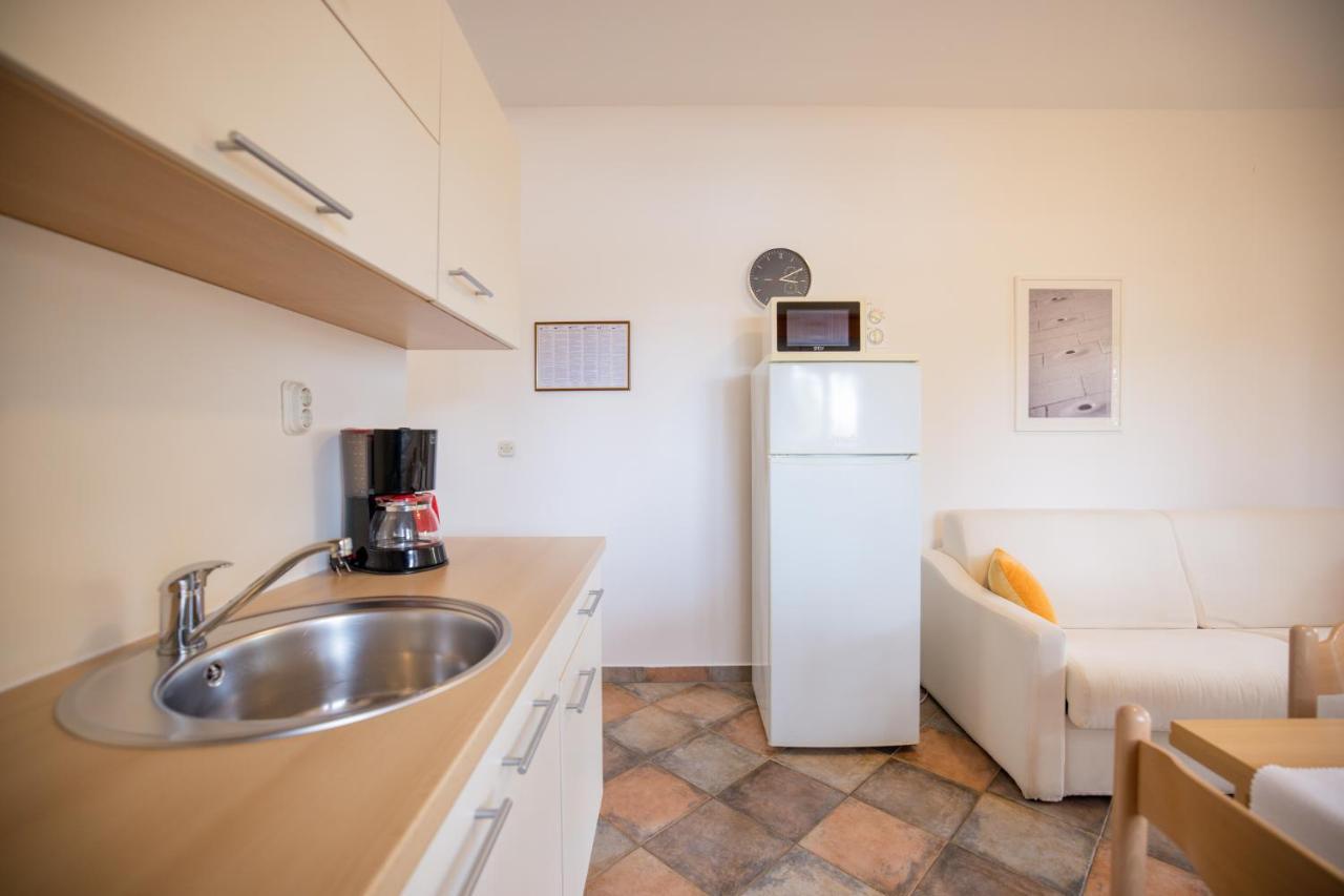 Apartment Leon Bibinje Luaran gambar